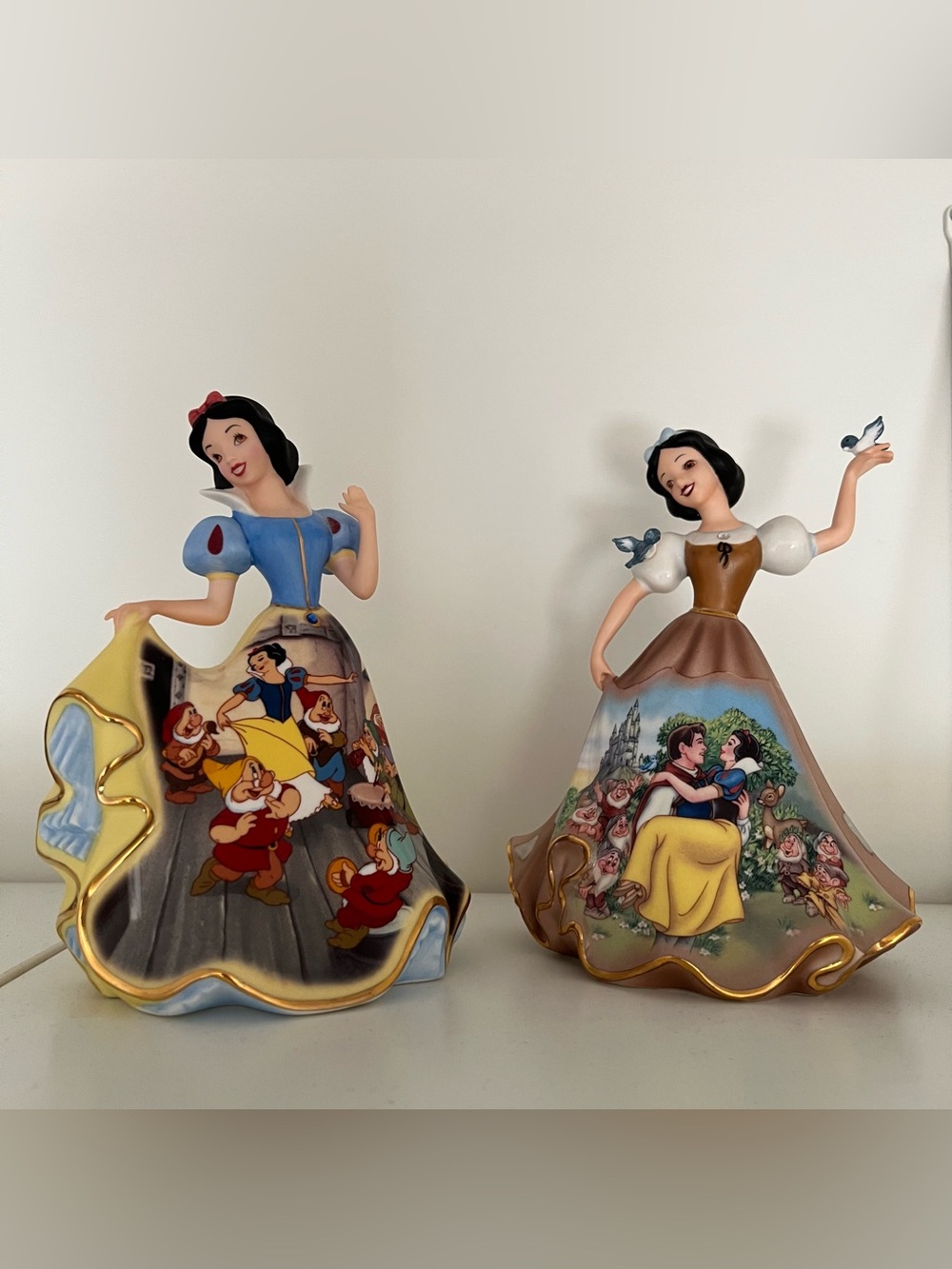 Disney Princess Collectible - Forever Snow White 2004 - Picture 5 of 5